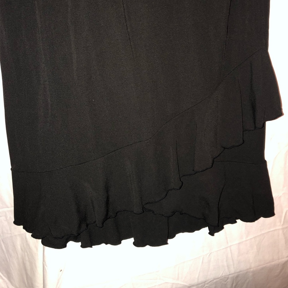 PERFECT LITTLE BLACK DRESS - Picture 2 of 5